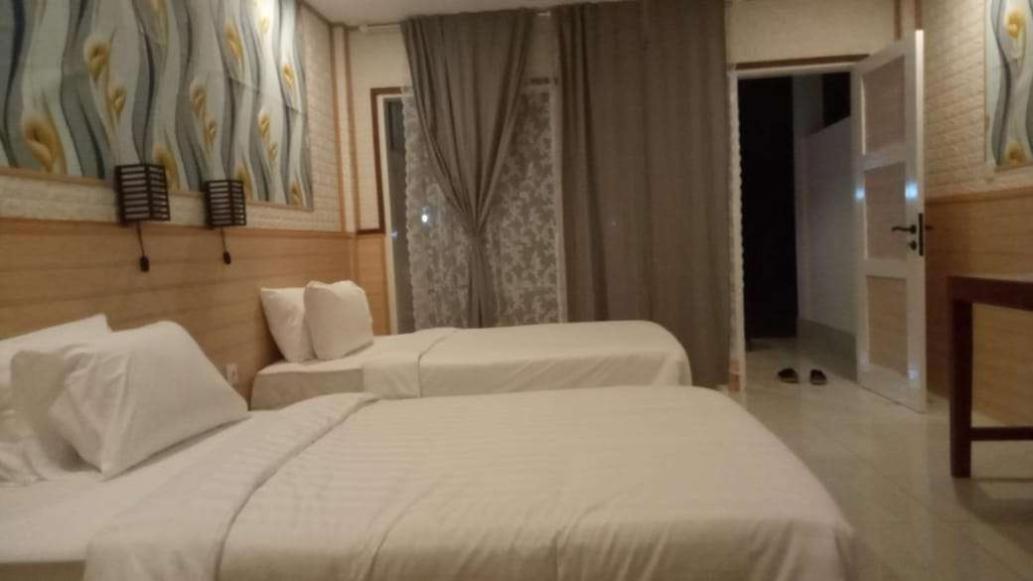 Wah Hotel
